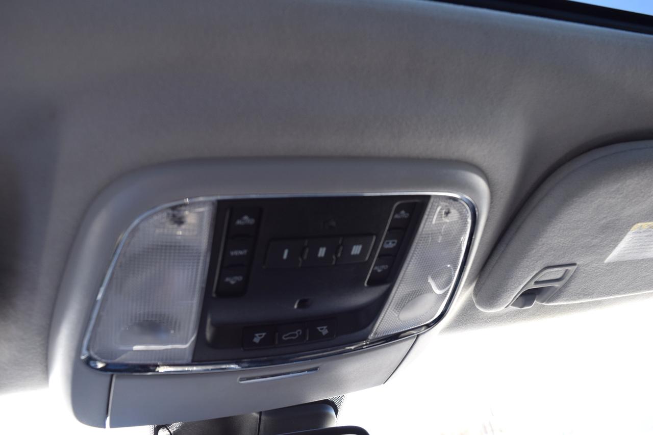 2018 Jeep Grand Cherokee Summit Diesel Loaded! Photo