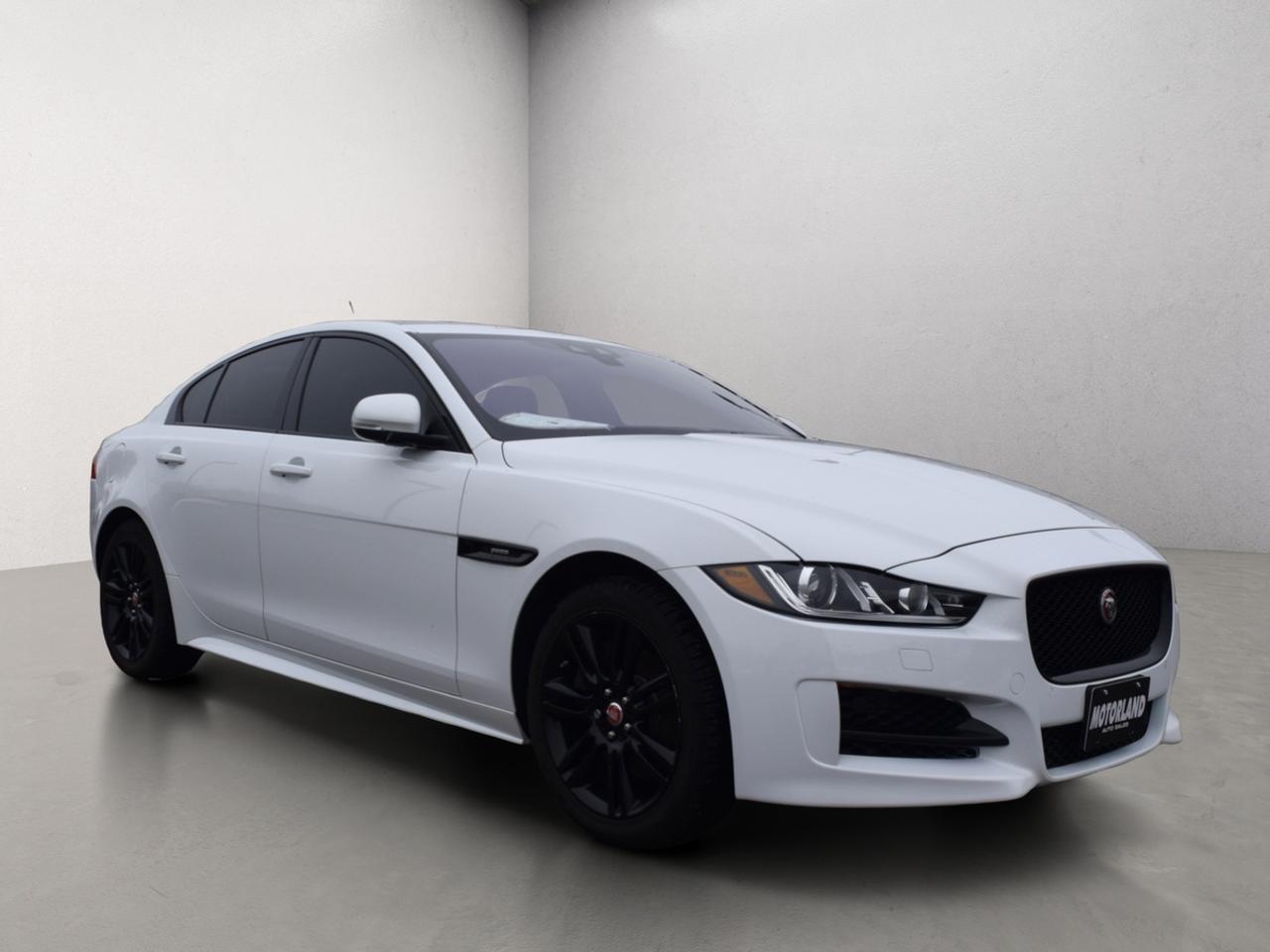 2017 Jaguar XE 20d R-Sport AWD Diesel Photo2