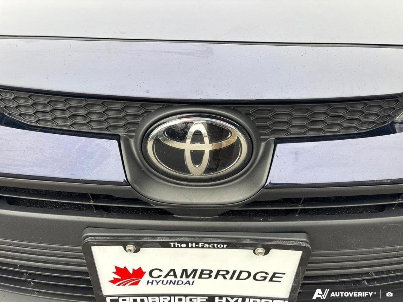 2024 Toyota Corolla LE   CLEAN CARFAX   CARPLAY   BLIND SPOT MONITOR Photo