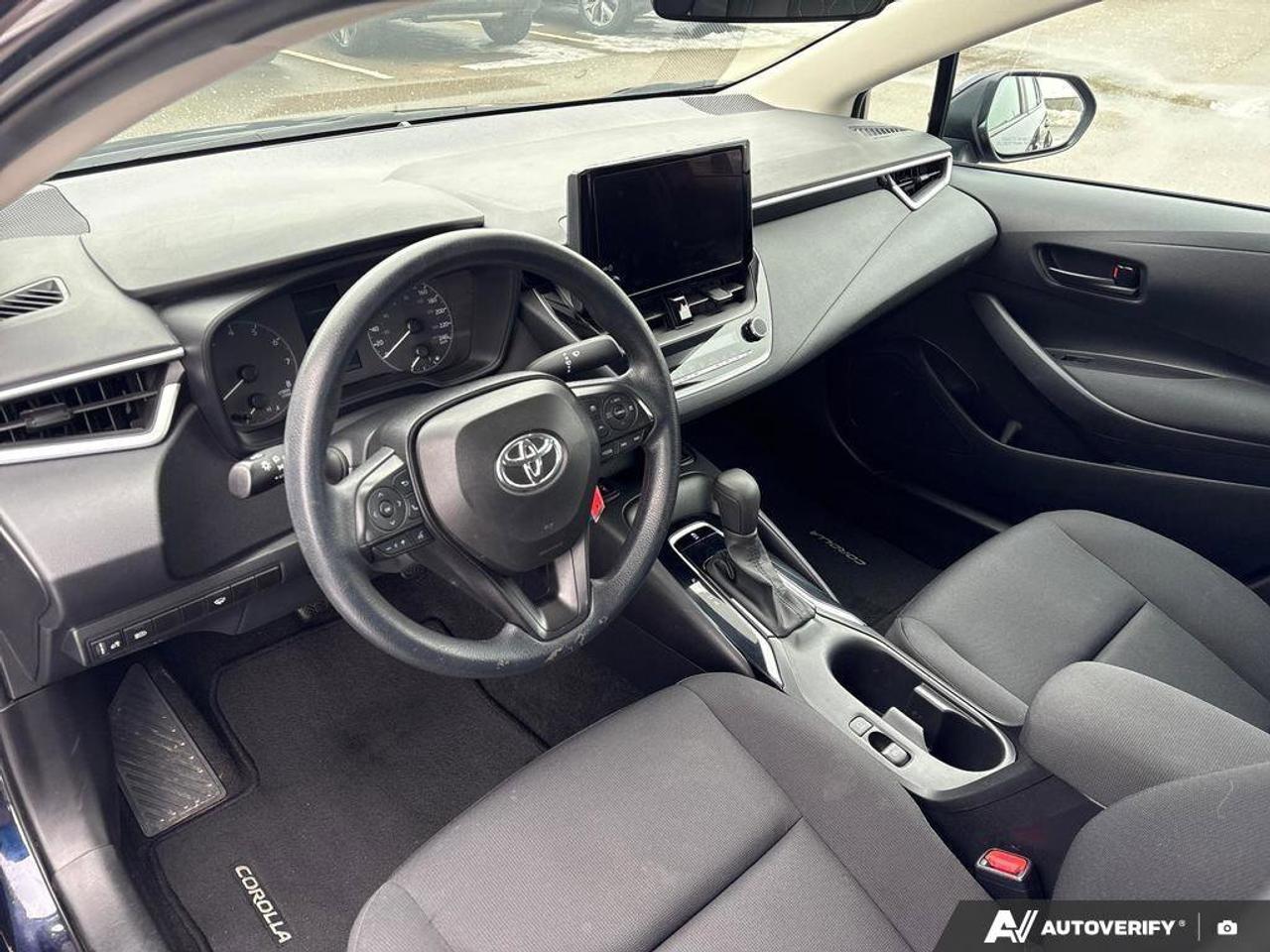 2024 Toyota Corolla LE   CLEAN CARFAX   CARPLAY   BLIND SPOT MONITOR Photo