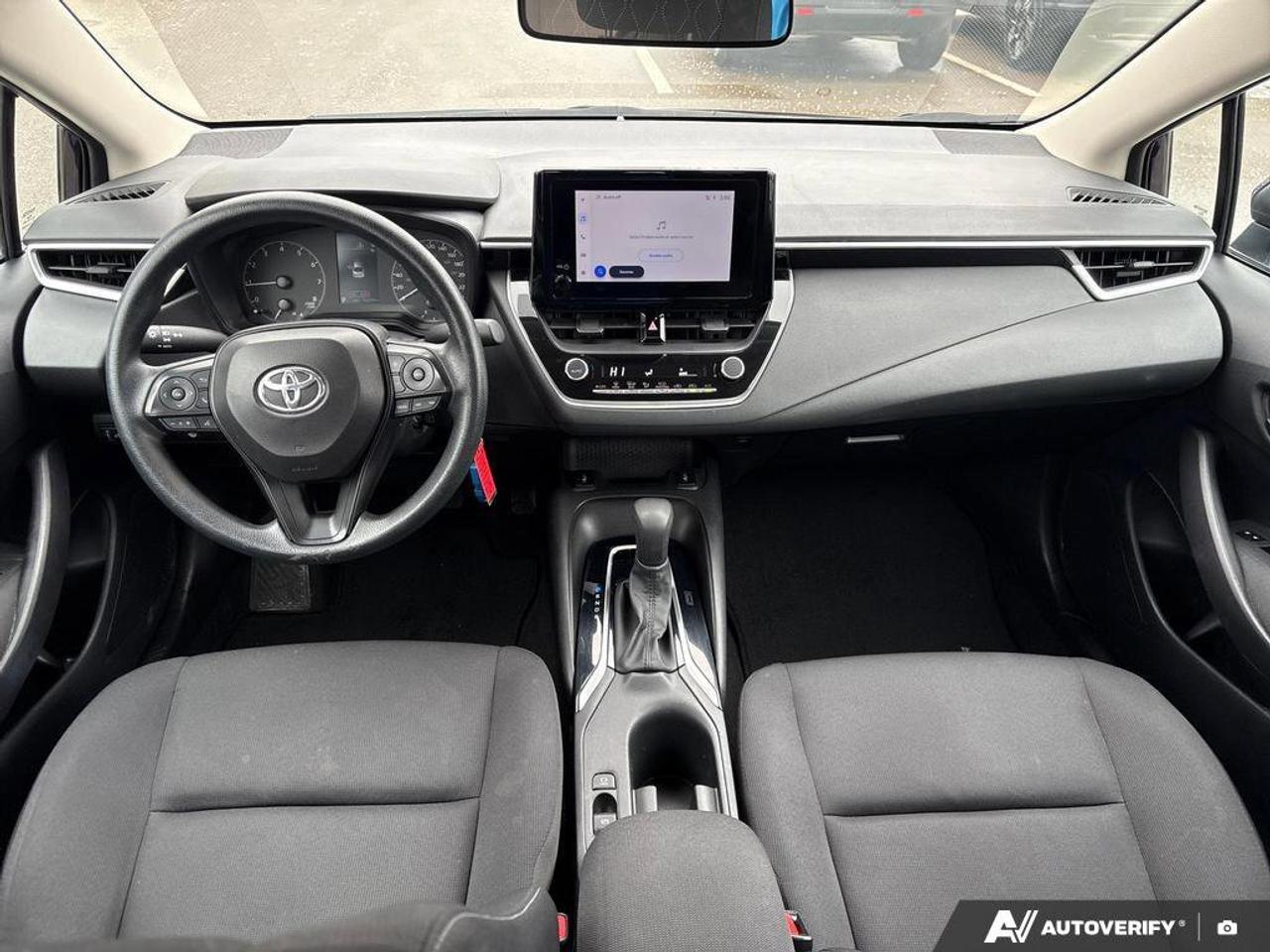 2024 Toyota Corolla LE   CLEAN CARFAX   CARPLAY   BLIND SPOT MONITOR Photo