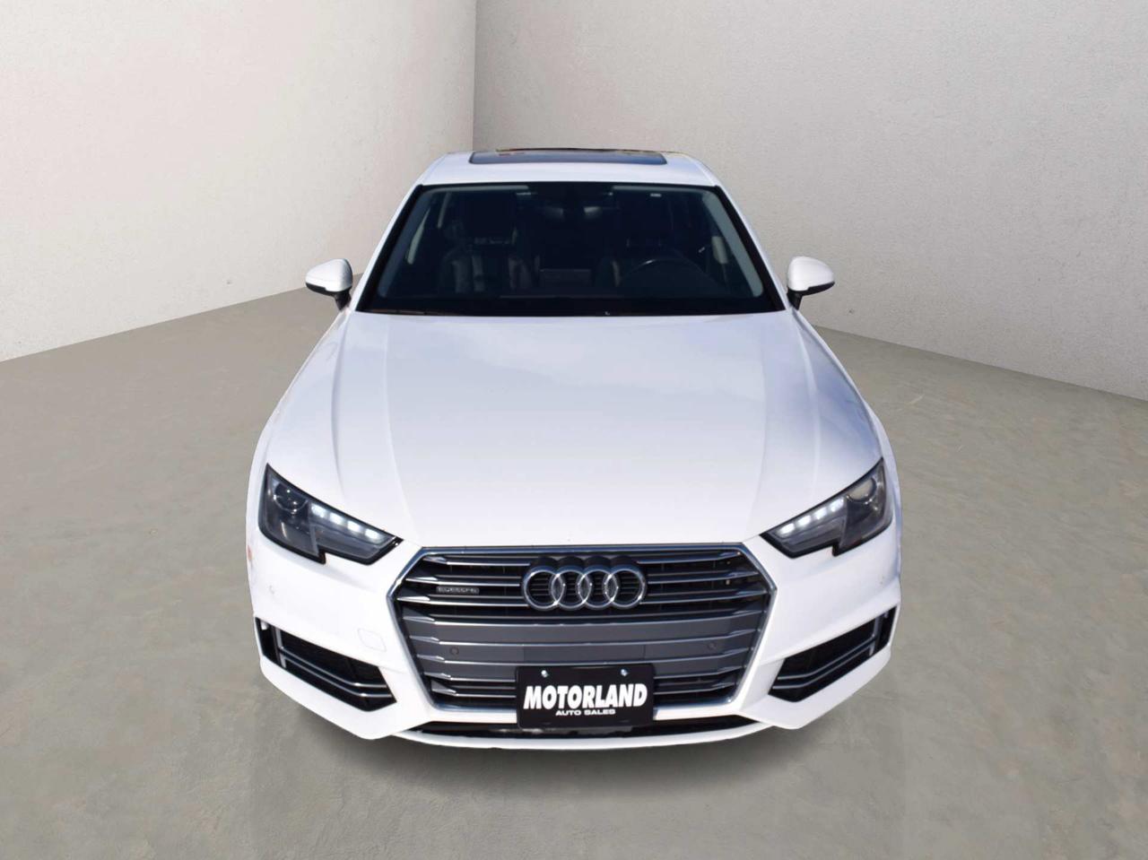 2018 Audi A4 Komfort Plus AWD Sunroof Photo