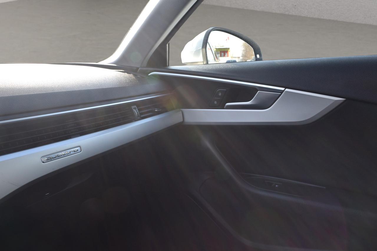 2018 Audi A4 Komfort Plus AWD Sunroof Photo