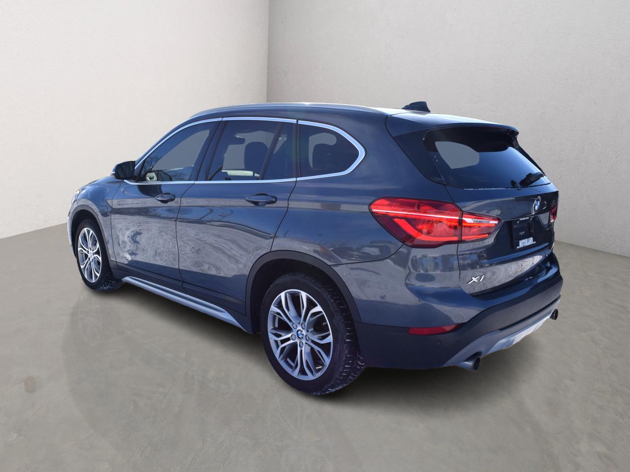 2019 BMW X1 xDrive28i Navi Panoramic Sunroof Photo