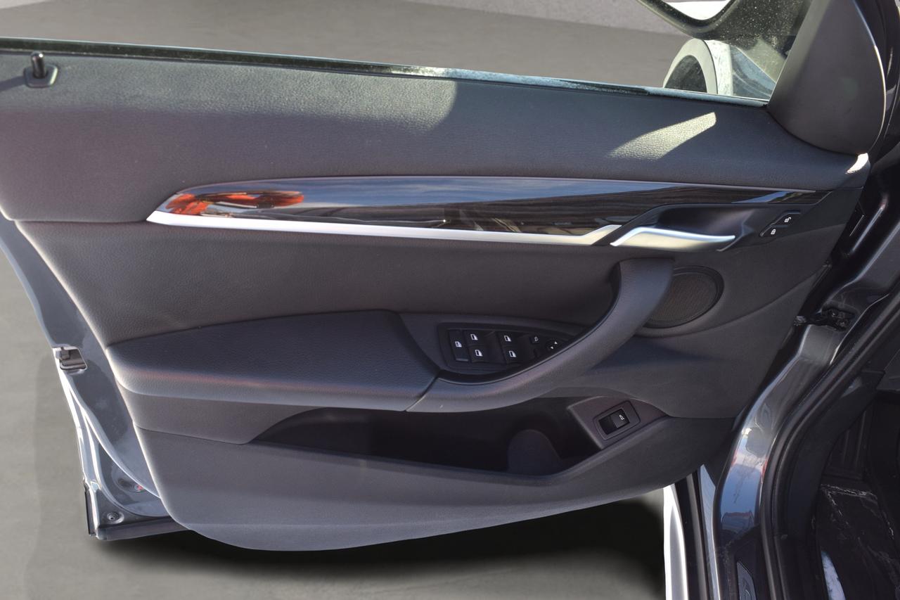 2019 BMW X1 xDrive28i Navi Panoramic Sunroof Photo