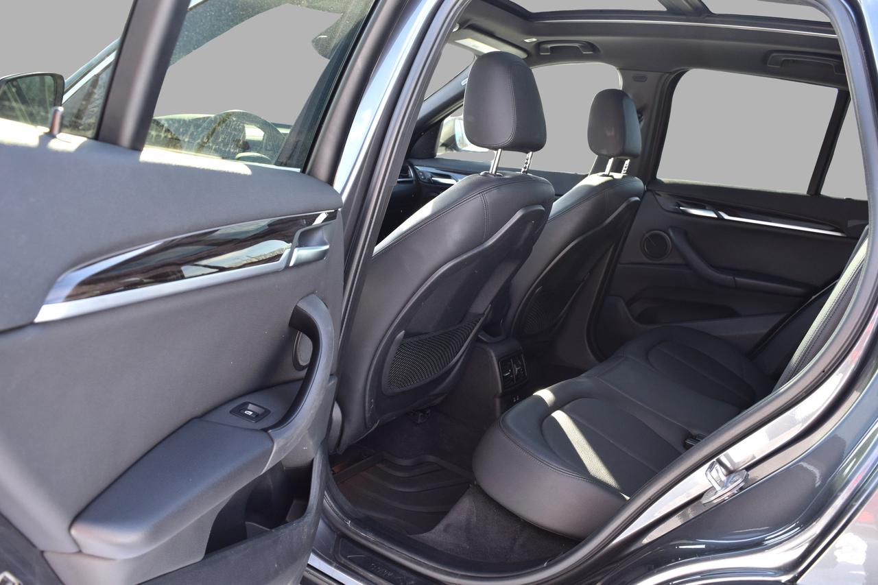 2019 BMW X1 xDrive28i Navi Panoramic Sunroof Photo