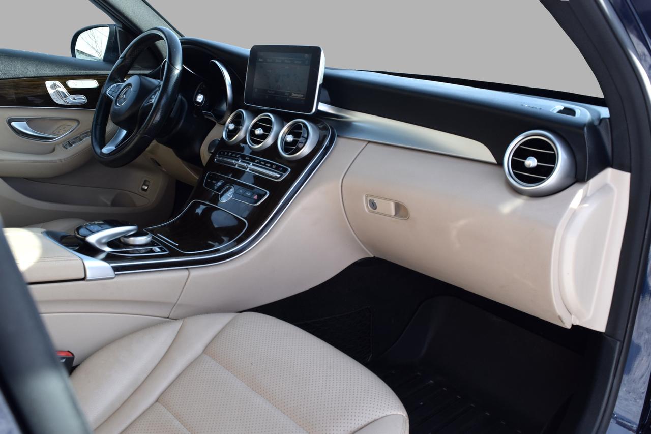 2018 Mercedes-Benz C-Class C300 4Matic Wagon Photo