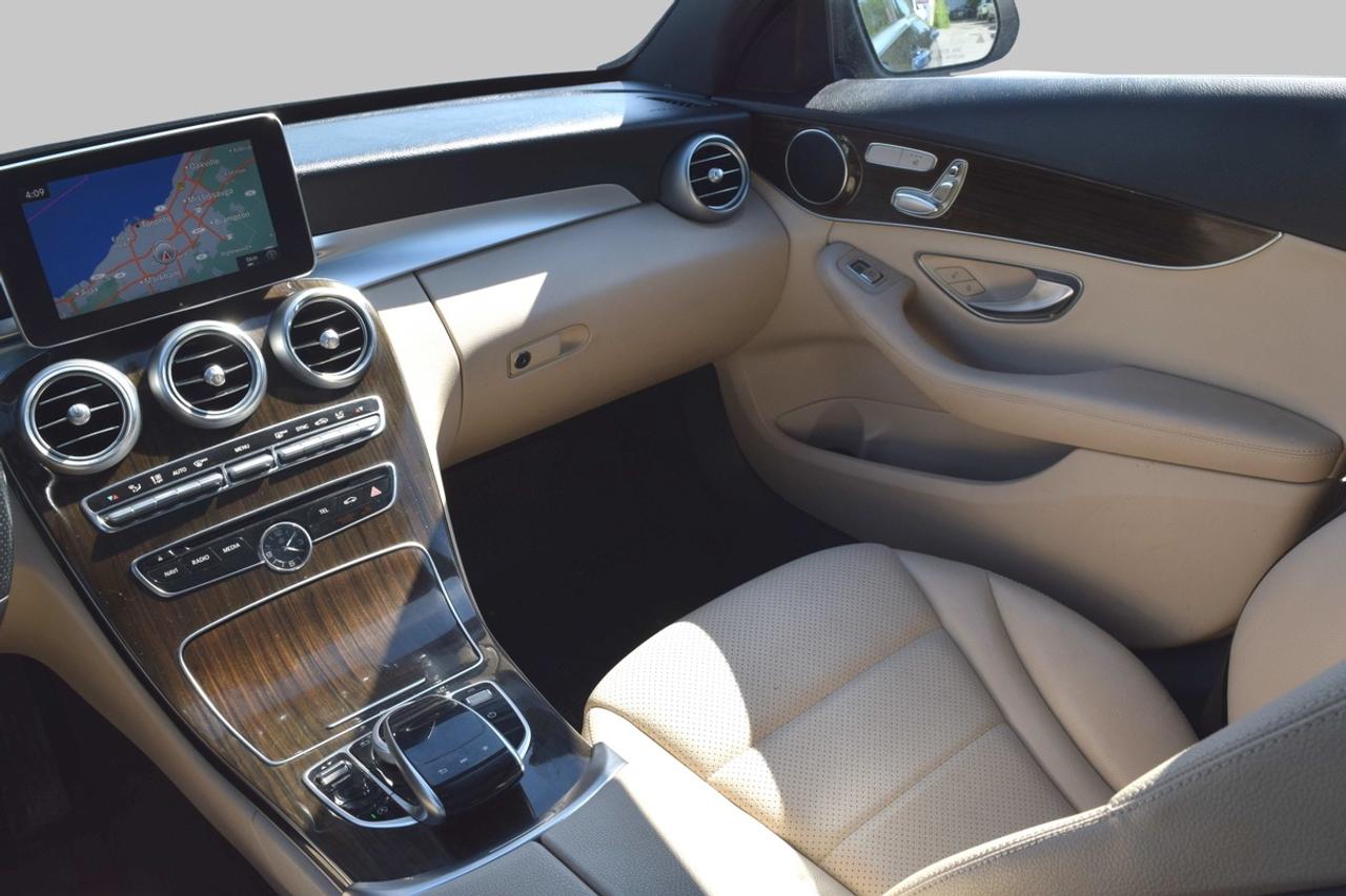 2018 Mercedes-Benz C-Class C300 4Matic Wagon Photo
