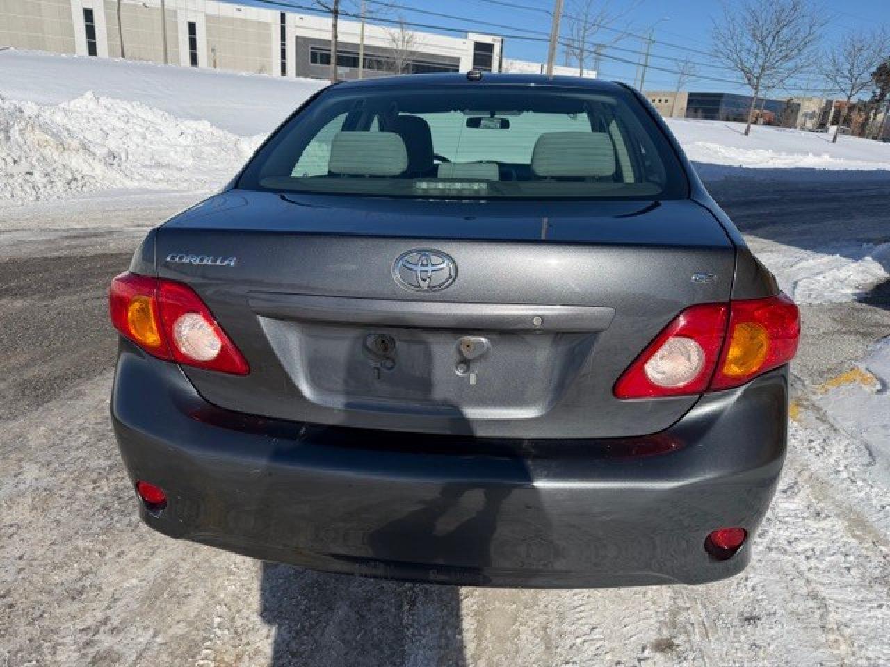 2009 Toyota Corolla LE/AUTOMATIC/4 CYL/PUSH BUTTON START Photo