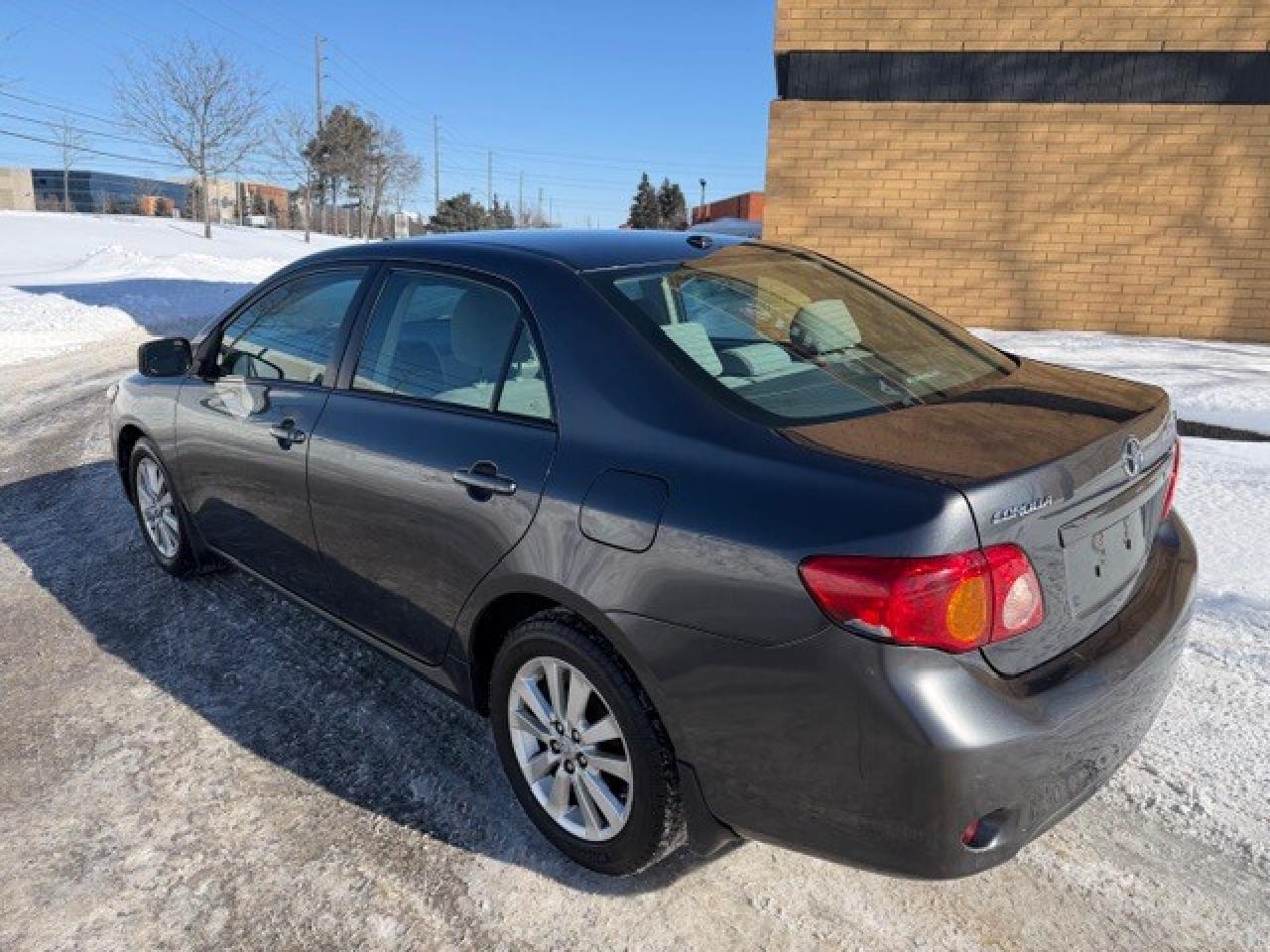 2009 Toyota Corolla LE/AUTOMATIC/4 CYL/PUSH BUTTON START Photo