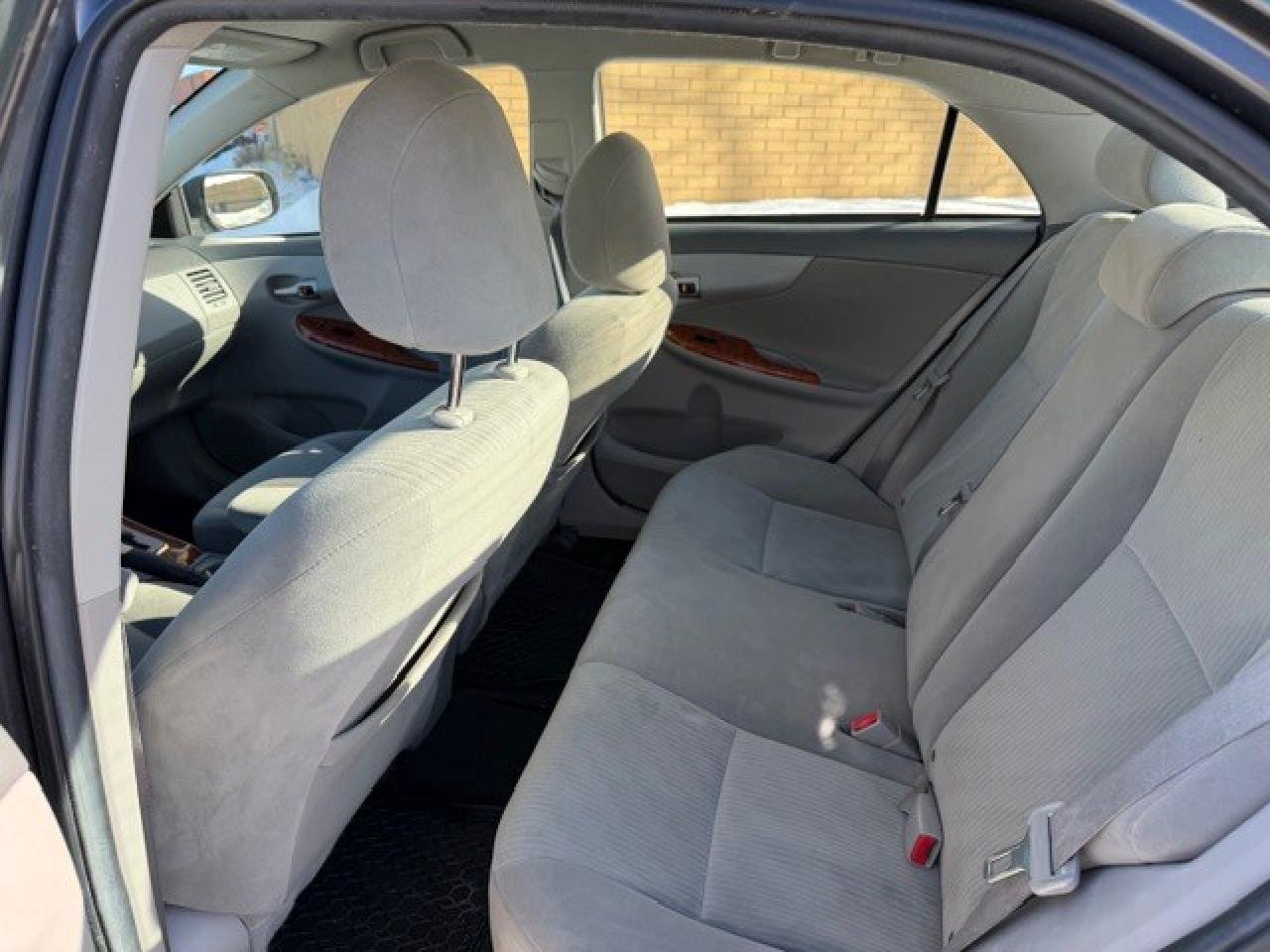 2009 Toyota Corolla LE/AUTOMATIC/4 CYL/PUSH BUTTON START Photo