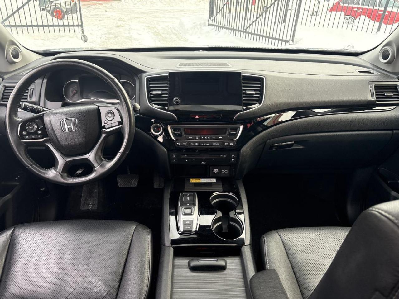 2022 Honda Pilot Touring 8-Passenger AWD Photo