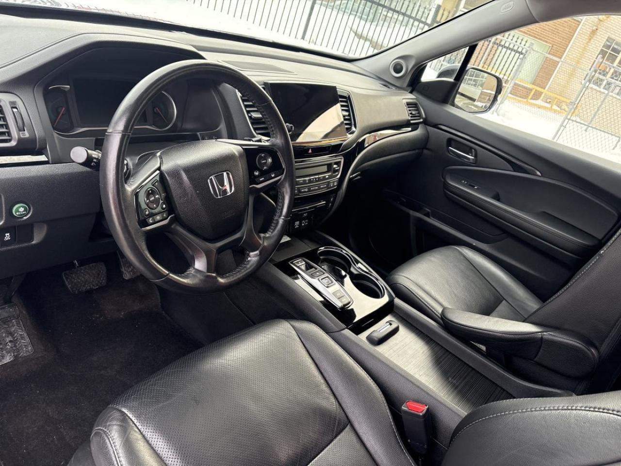 2022 Honda Pilot Touring 8-Passenger AWD Photo