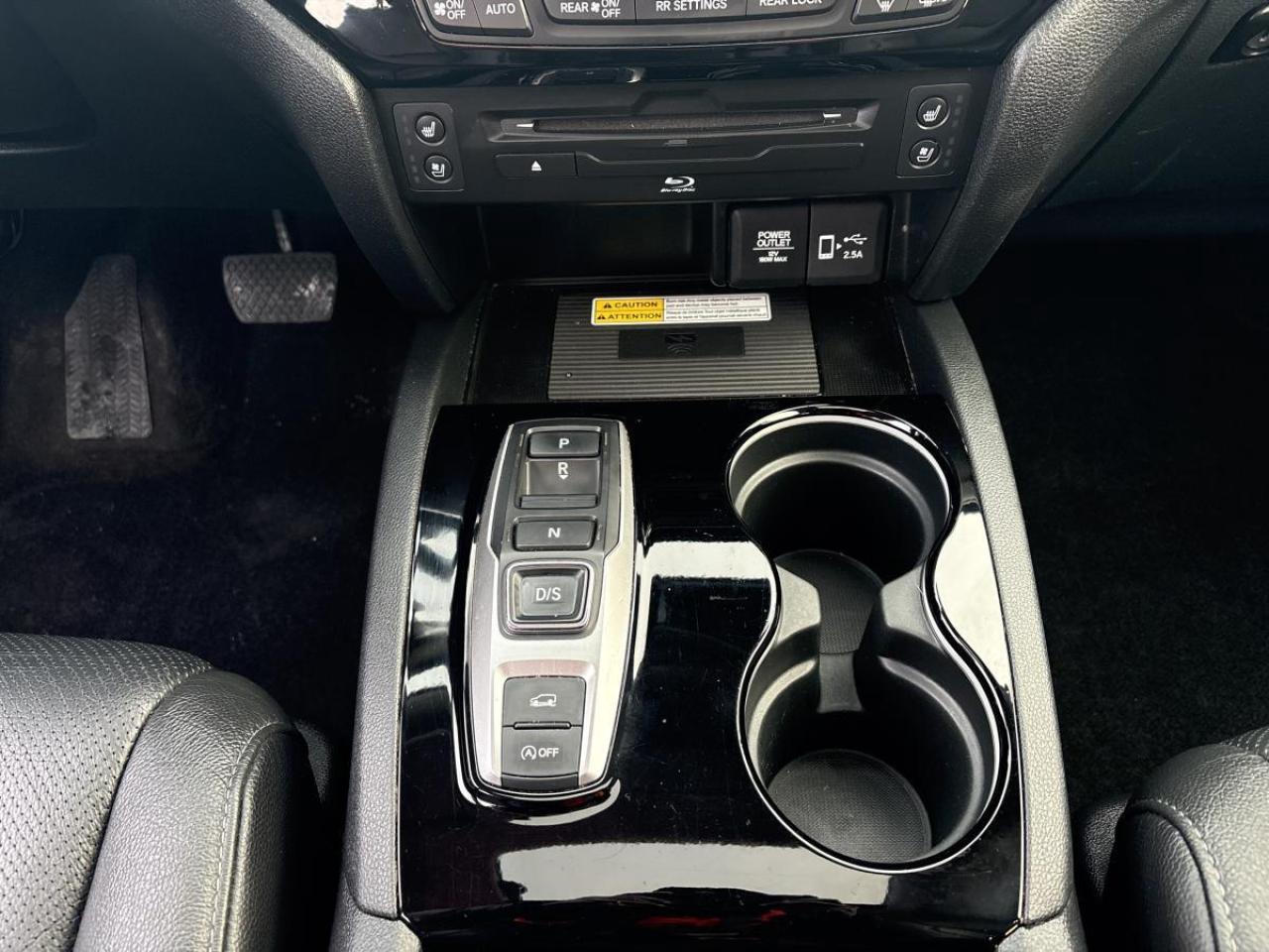 2022 Honda Pilot Touring 8-Passenger AWD Photo