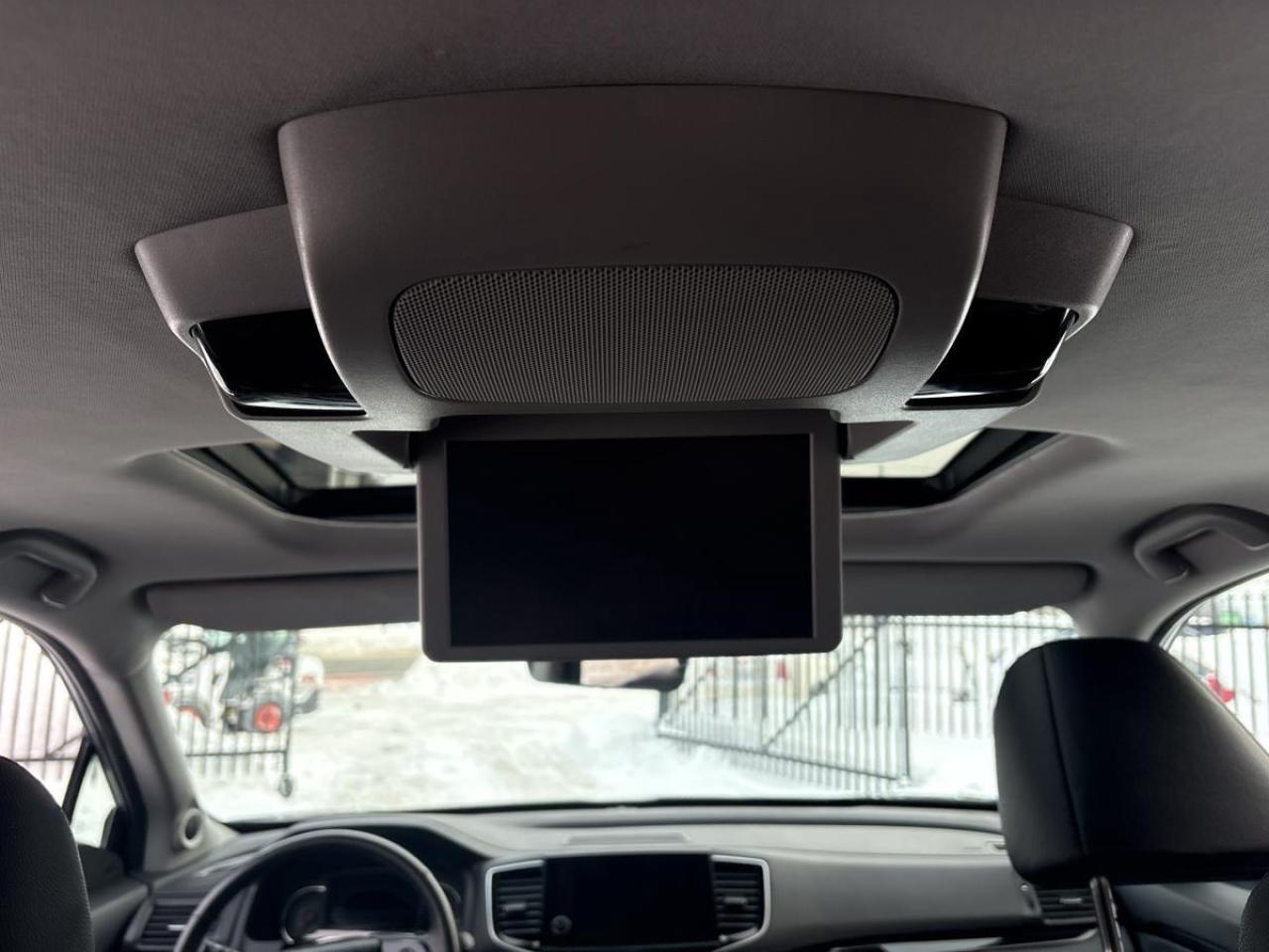 2022 Honda Pilot Touring 8-Passenger AWD Photo