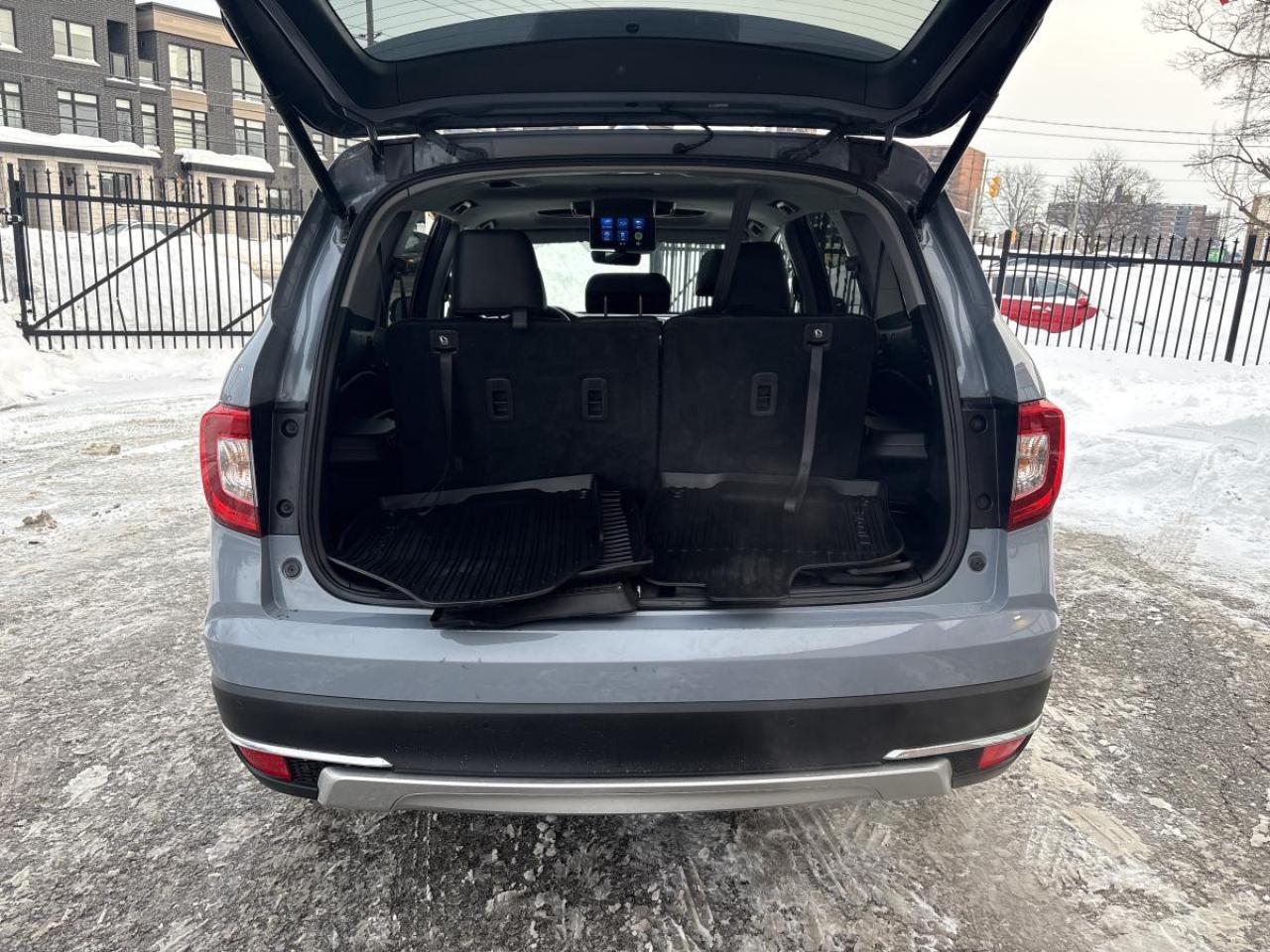 2022 Honda Pilot Touring 8-Passenger AWD Photo