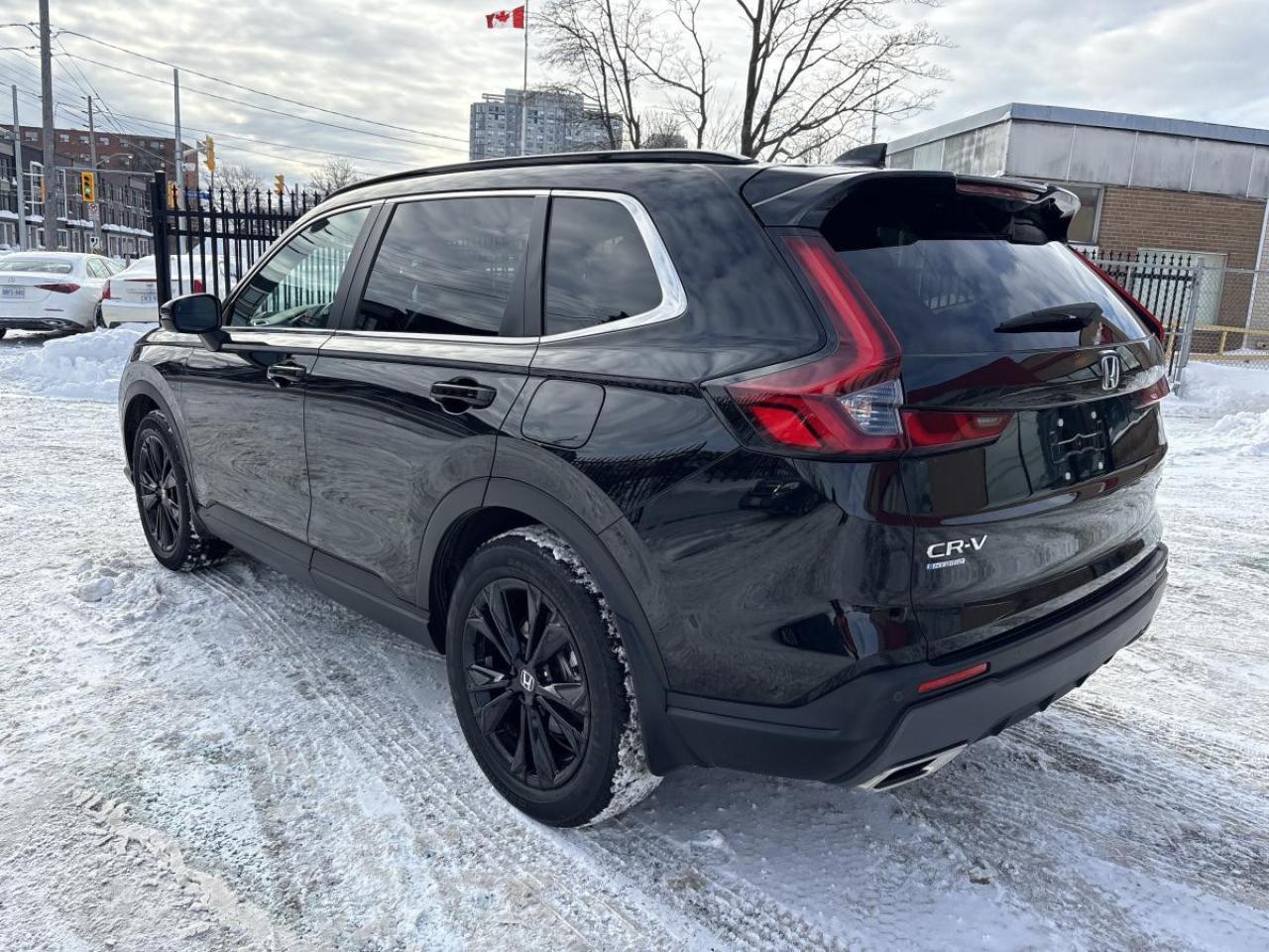 2024 Honda CR-V Hybrid Touring Honda Certified 7YR/160K Warranty Photo3