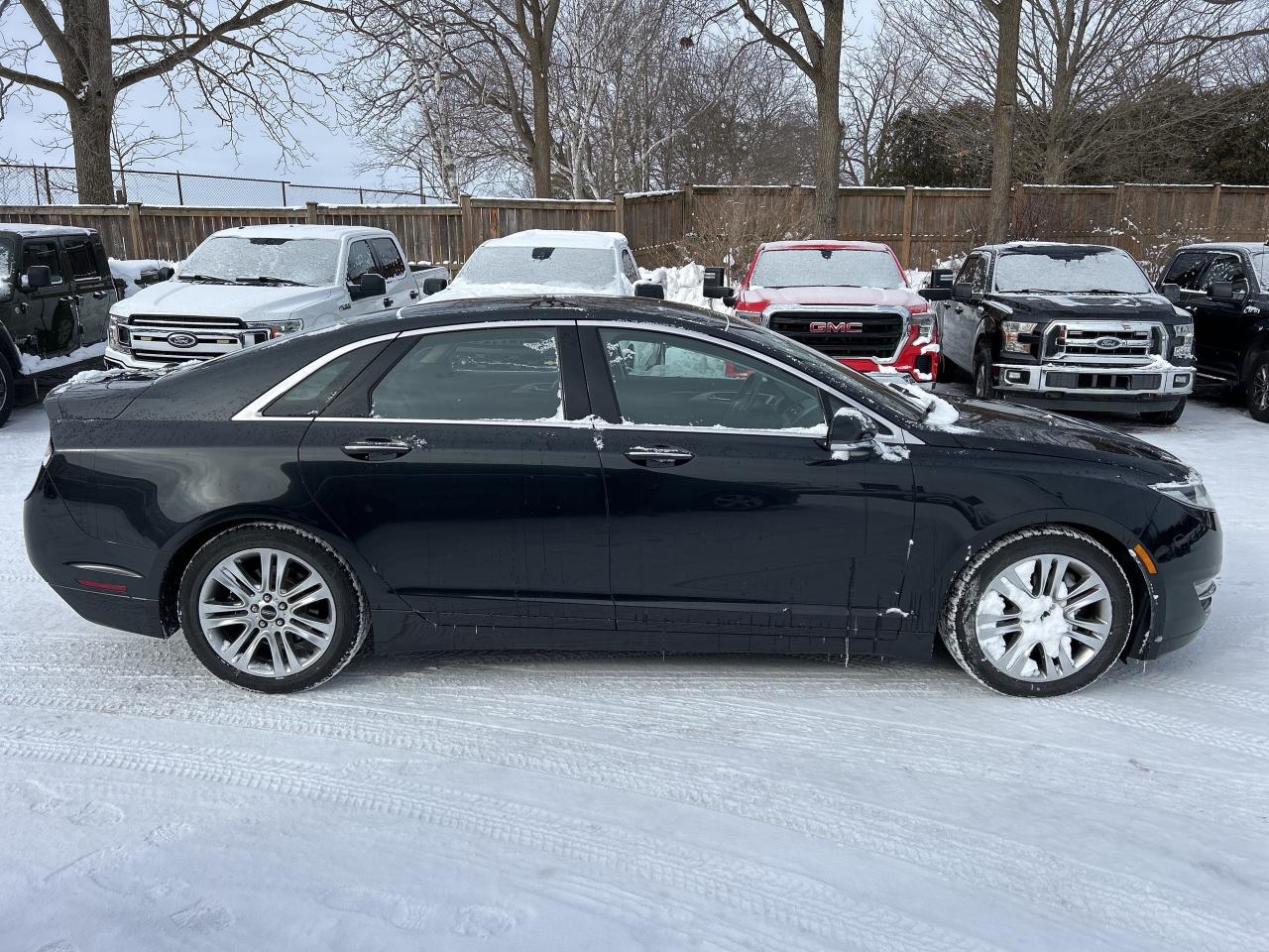 2015 Lincoln MKZ ECOBOOST, FWD, HEATED/ COOLED LEATHER! Photo