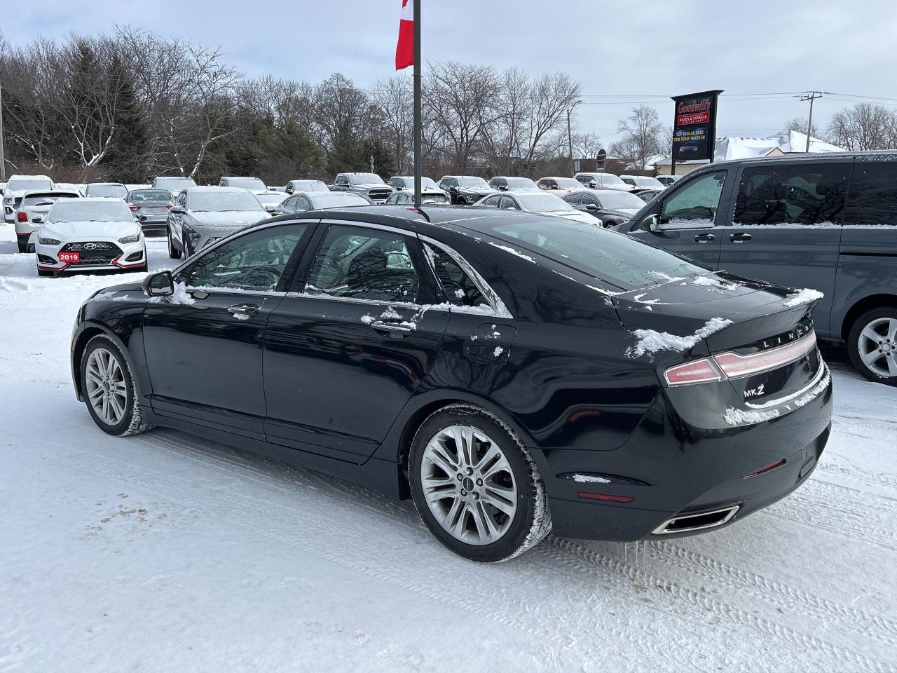 2015 Lincoln MKZ ECOBOOST, FWD, HEATED/ COOLED LEATHER! Photo