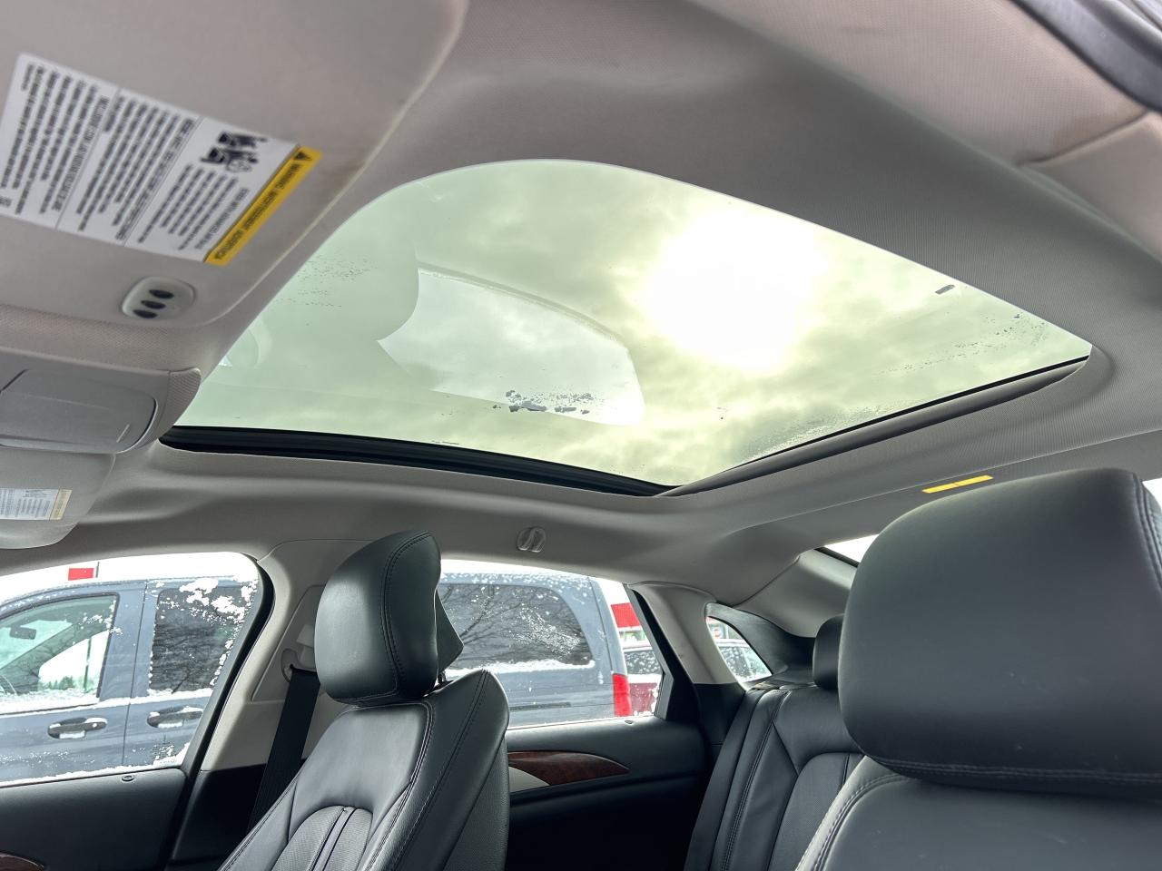 2015 Lincoln MKZ ECOBOOST, FWD, HEATED/ COOLED LEATHER! Photo