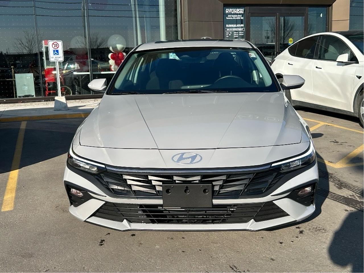 2025 Hyundai Elantra Preferred IVT w-Tech Pkg   Starting from 4.69% OAC Photo
