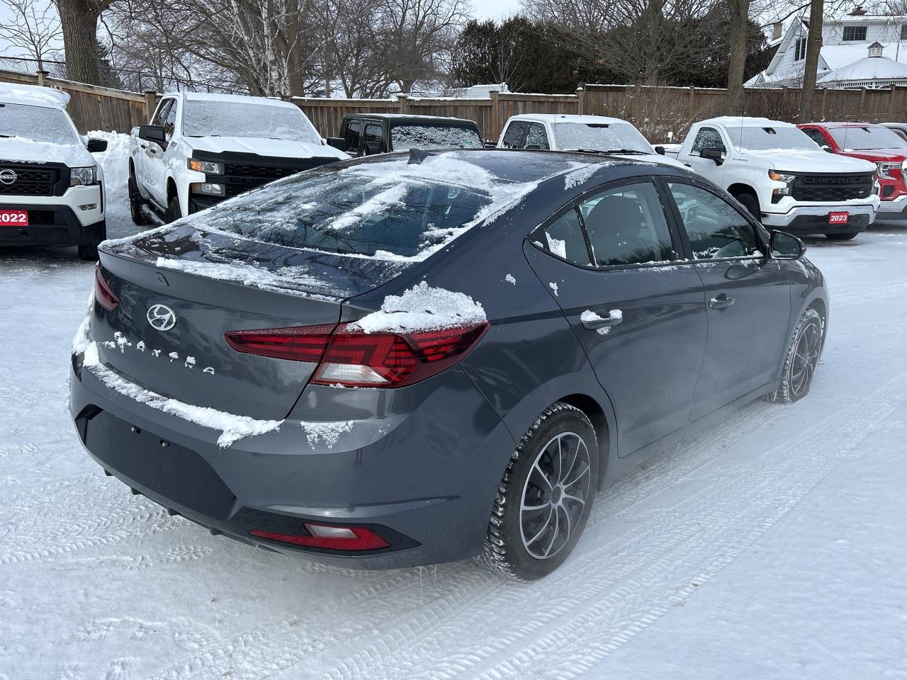 2019 Hyundai Elantra PREFERRED, CLEAN CARFAX, HEATED SEATS/ WHEEL! Photo3