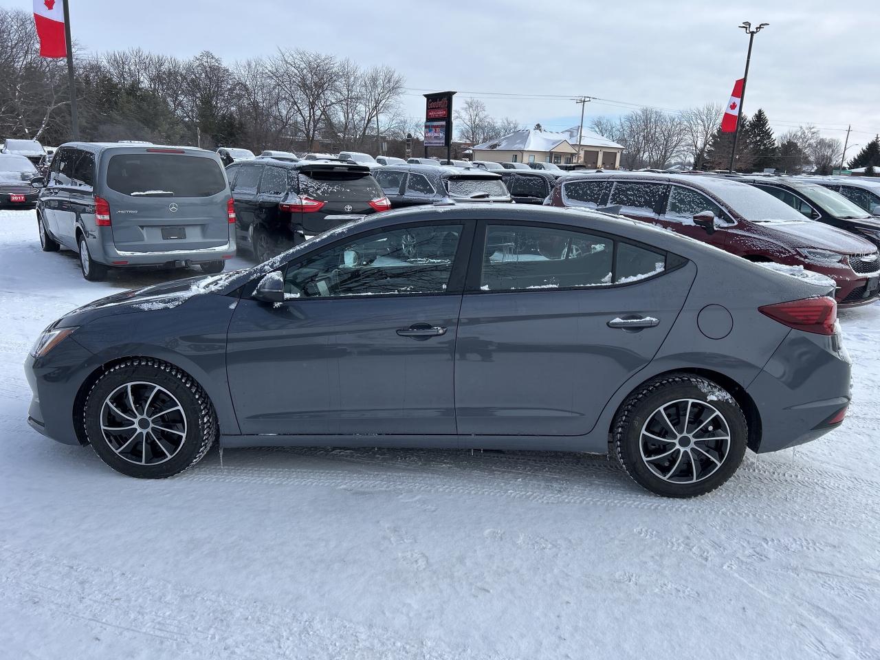 2019 Hyundai Elantra PREFERRED, CLEAN CARFAX, HEATED SEATS/ WHEEL! Photo