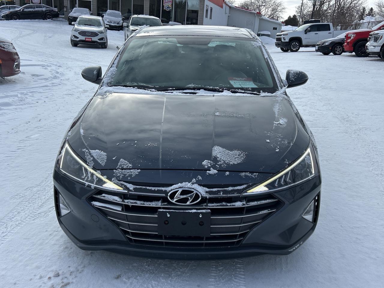 2019 Hyundai Elantra PREFERRED, CLEAN CARFAX, HEATED SEATS/ WHEEL! Photo