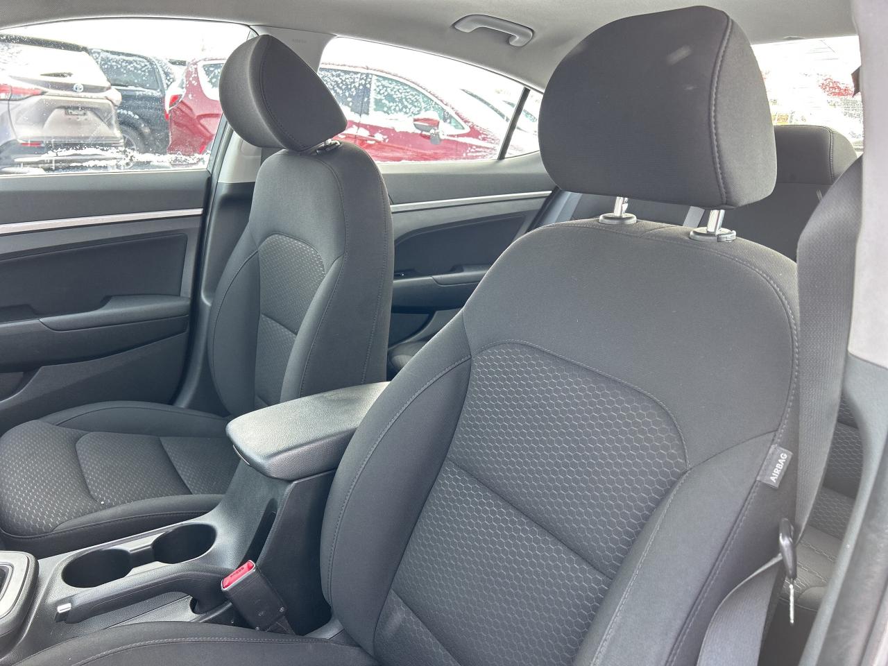 2019 Hyundai Elantra PREFERRED, CLEAN CARFAX, HEATED SEATS/ WHEEL! Photo