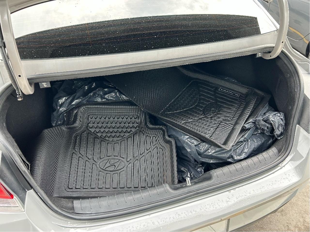 2021 Hyundai Elantra Preferred IVT w-Sun & Tech Package Photo