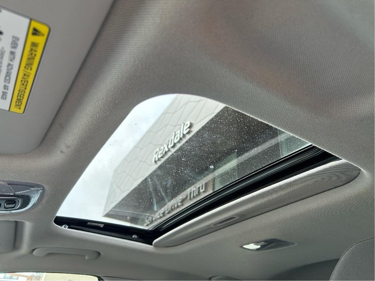 2021 Hyundai Elantra Preferred IVT w-Sun & Tech Package Photo