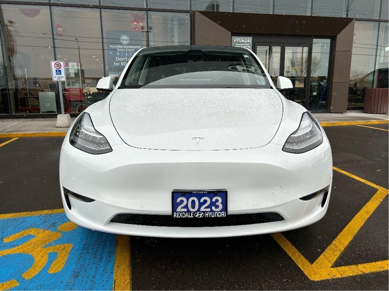 2023 Tesla Model Y Long Range AWD   CLEAN CARFAX   ONE OWNER Photo