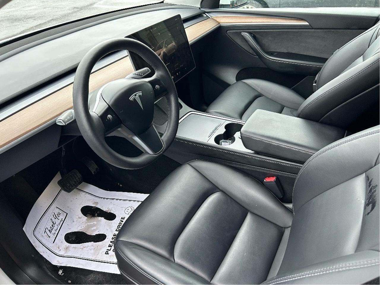 2023 Tesla Model Y Long Range AWD   CLEAN CARFAX   ONE OWNER Photo