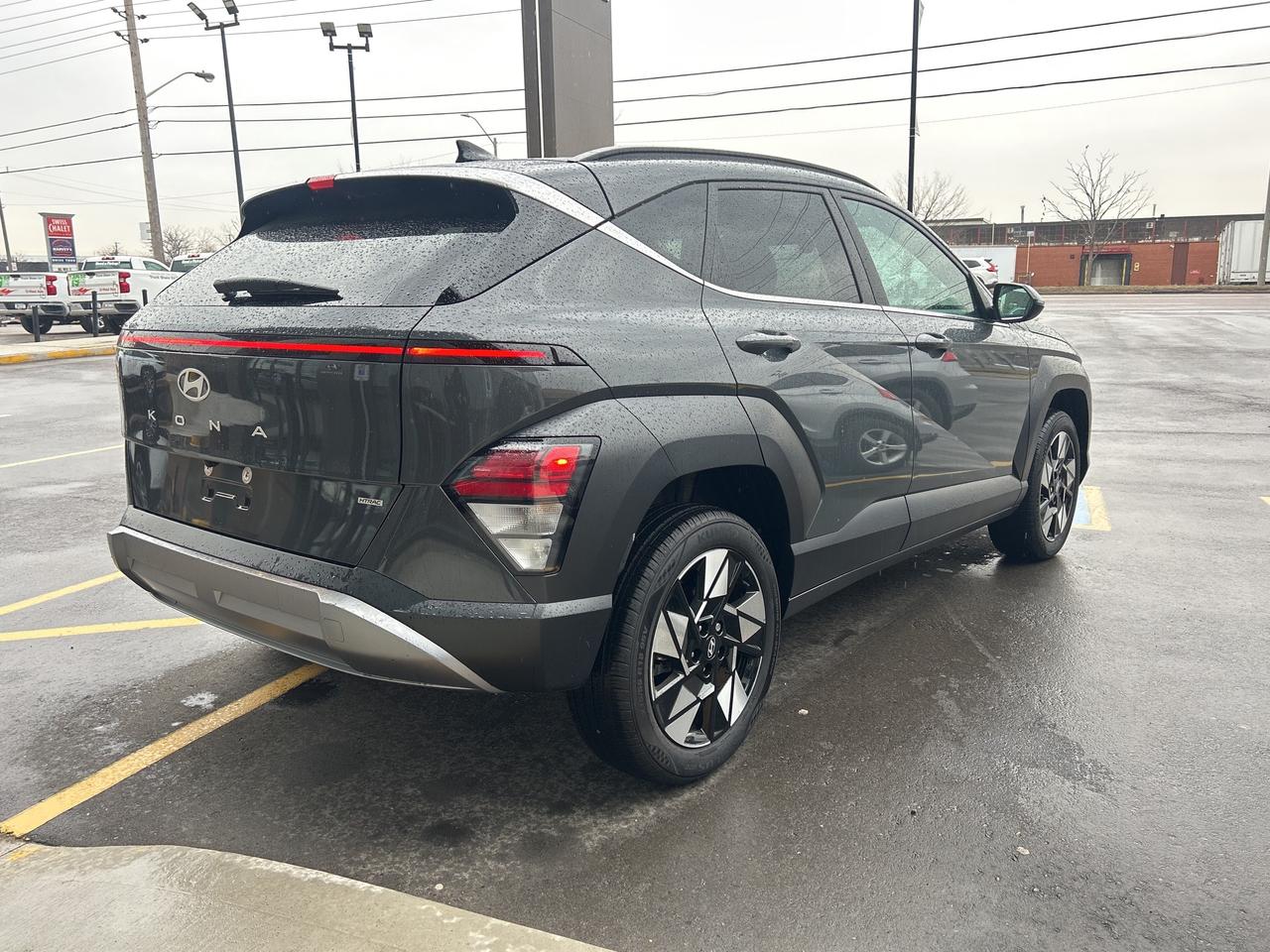 2025 Hyundai KONA Preferred AWD w-Trend   Starting from 4.49% OAC Photo4