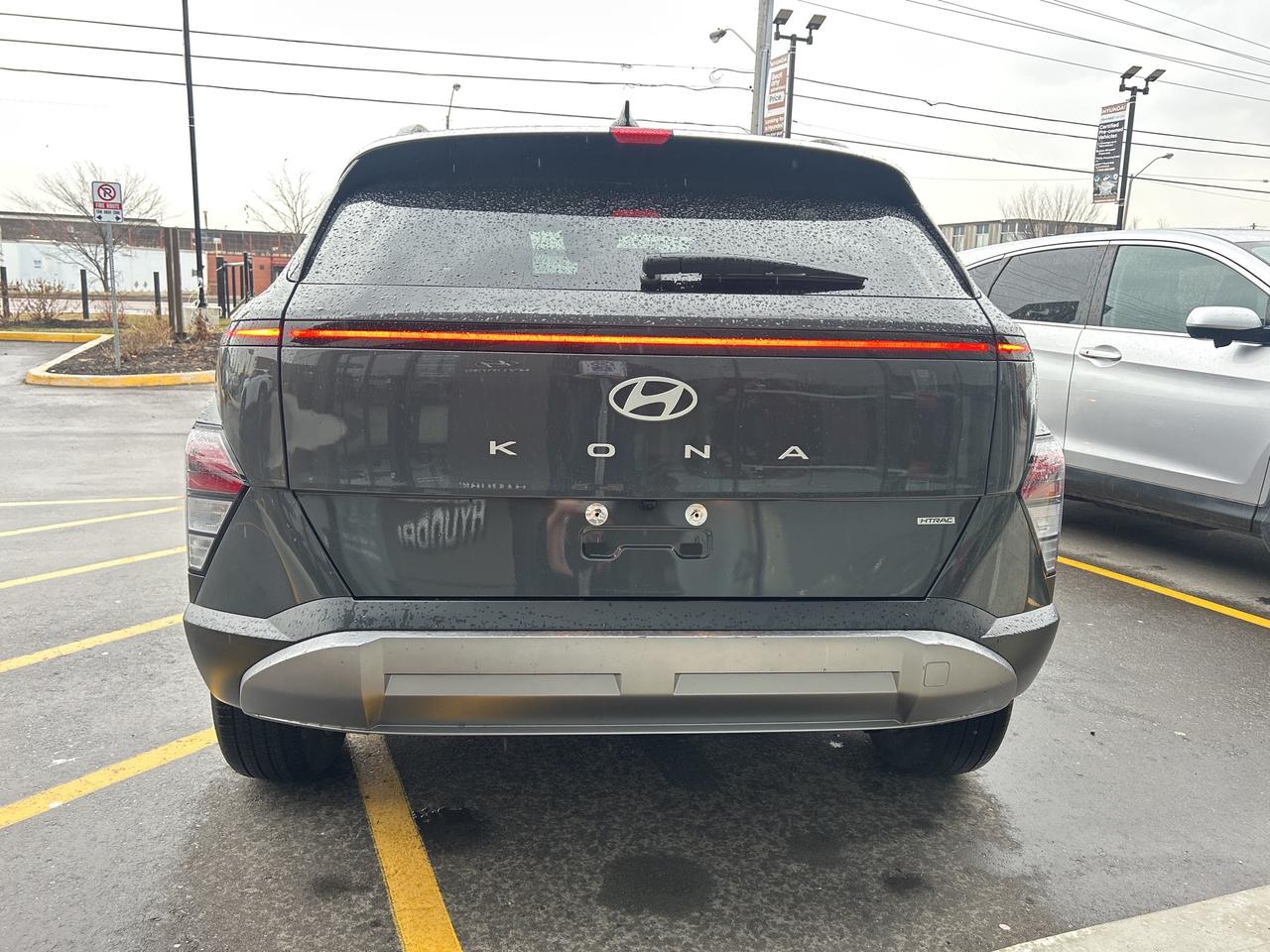 2025 Hyundai KONA Preferred AWD w-Trend   Starting from 4.49% OAC Photo3