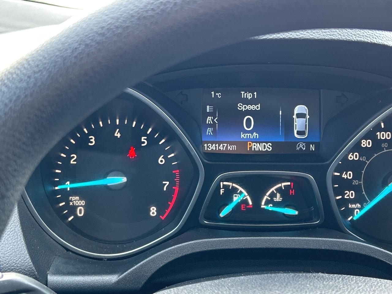 2017 Ford Escape SE, BACK UP CAMERA, NAV, HEATED CLOTH SEATS! Photo