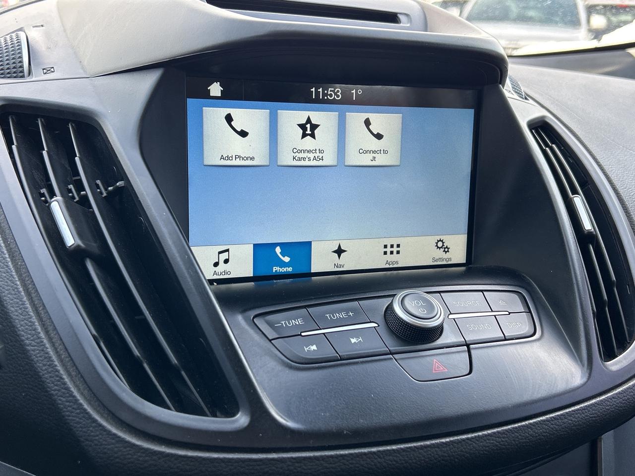 2017 Ford Escape SE, BACK UP CAMERA, NAV, HEATED CLOTH SEATS! Photo