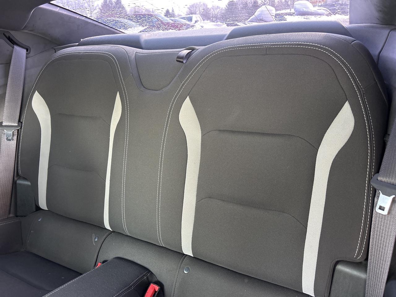 2017 Chevrolet Camaro 1LT, CLEAN CARFAX, SUNROOF, REMOTE START! Photo