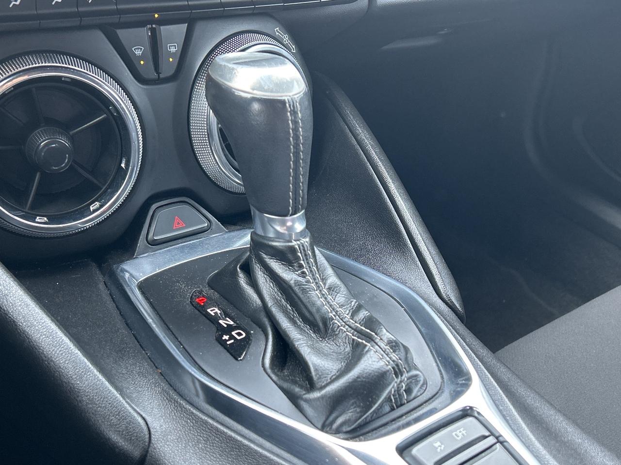 2017 Chevrolet Camaro 1LT, CLEAN CARFAX, SUNROOF, REMOTE START! Photo