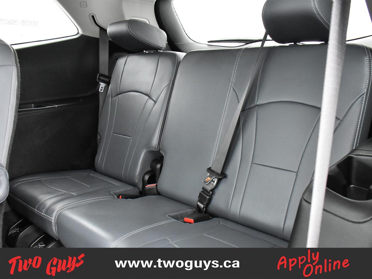 2020 Buick Enclave Essence 3.6L AWD   ST Pkg   Panoroof Photo