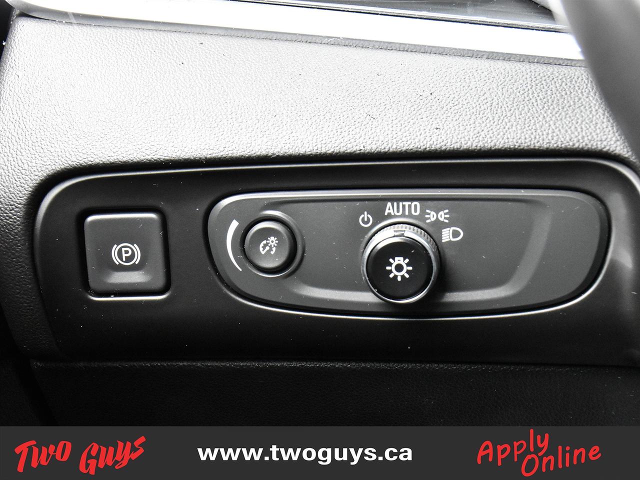 2020 Buick Enclave Essence 3.6L AWD   ST Pkg   Panoroof Photo