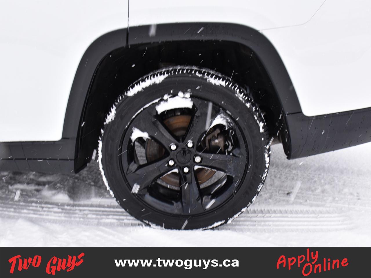 2024 Jeep Grand Cherokee L Altitude   Sunroof   Leather   6 Pass Photo