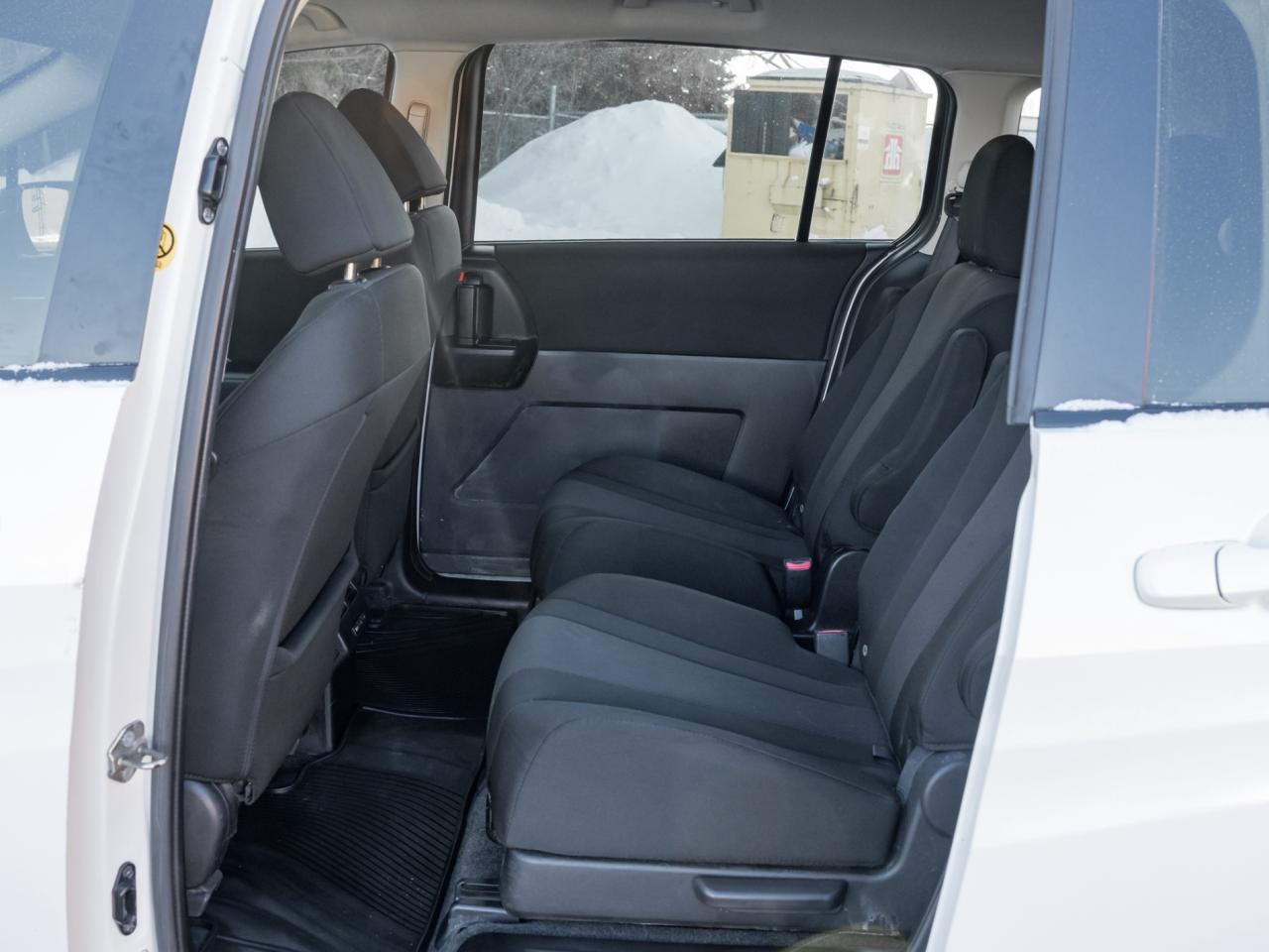 2013 Mazda MAZDA5 6Wgn Man GS Photo