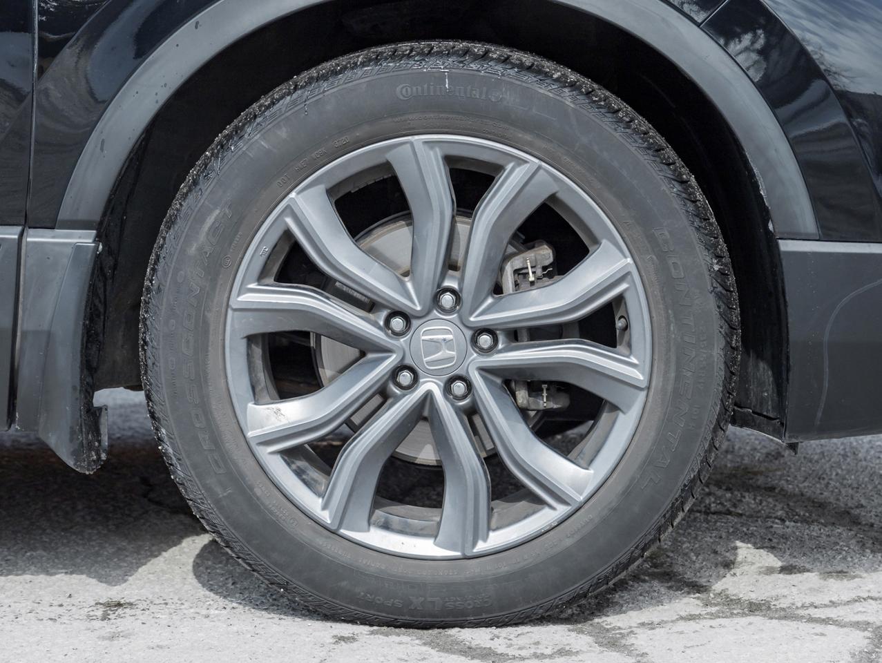 2019 Honda CR-V Touring AWD -NO Accidents-Dealer Serviced-Fully Lo Photo