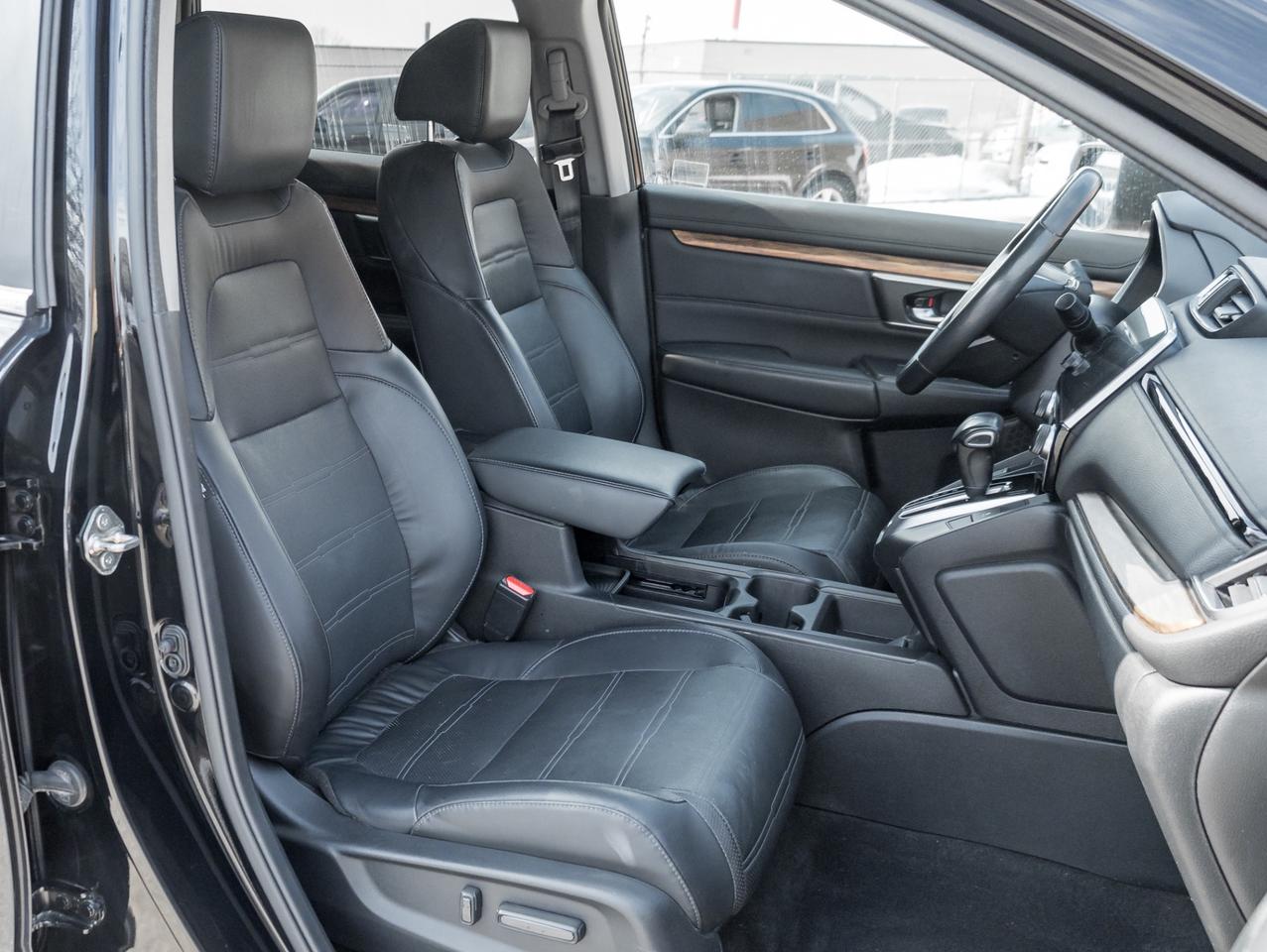 2019 Honda CR-V Touring AWD -NO Accidents-Dealer Serviced-Fully Lo Photo