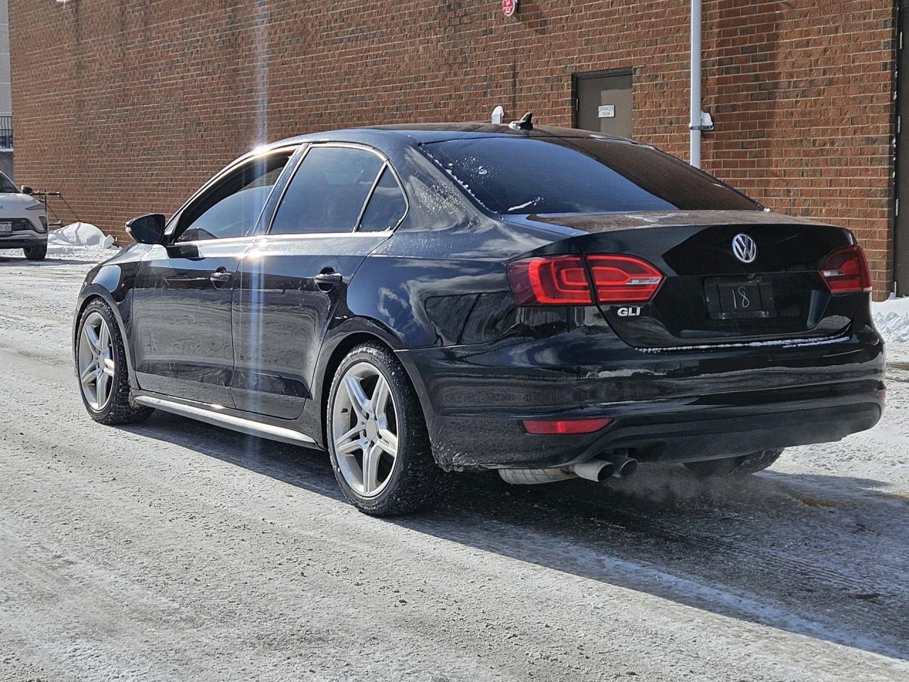 2013 Volkswagen GLI Nav, Leather, Sunroof, Manual Photo
