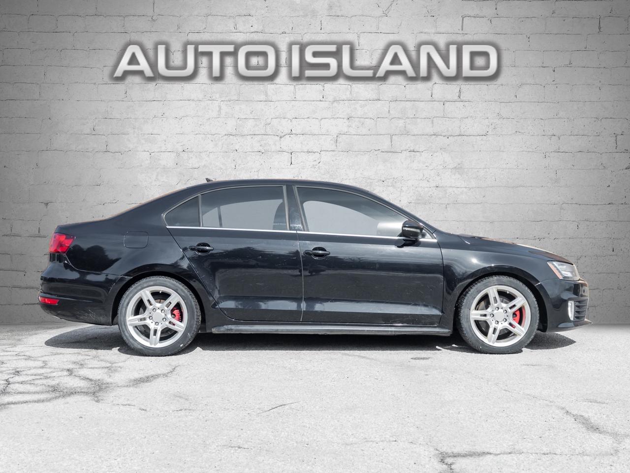 2013 Volkswagen GLI Nav, Leather, Sunroof, Manual Photo2