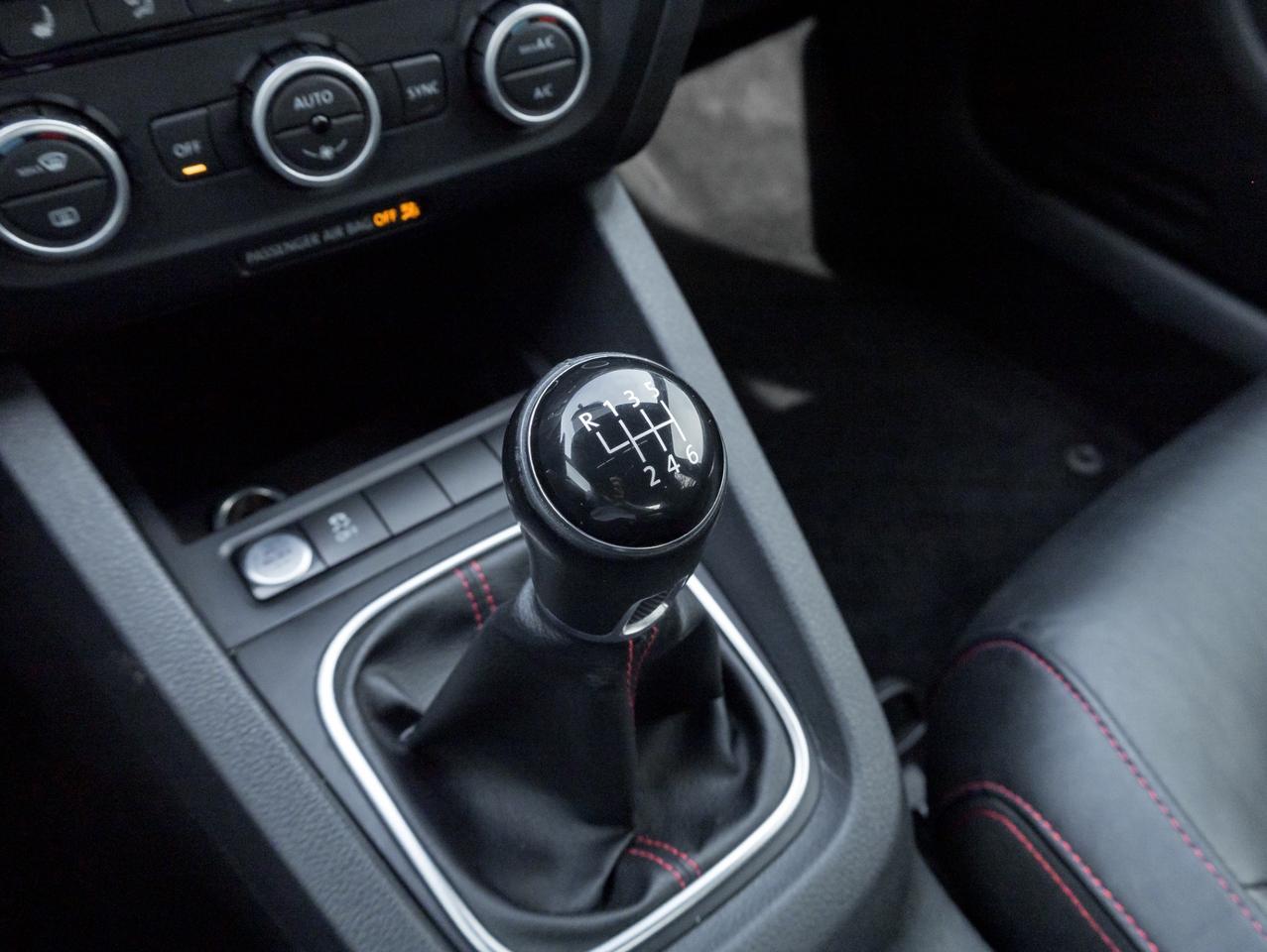 2013 Volkswagen GLI Nav, Leather, Sunroof, Manual Photo