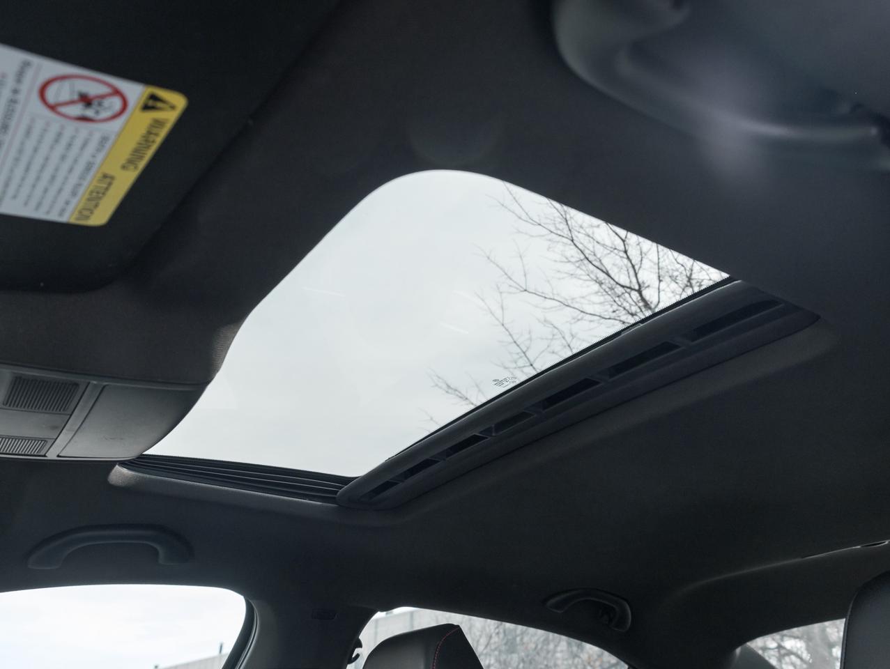 2013 Volkswagen GLI Nav, Leather, Sunroof, Manual Photo