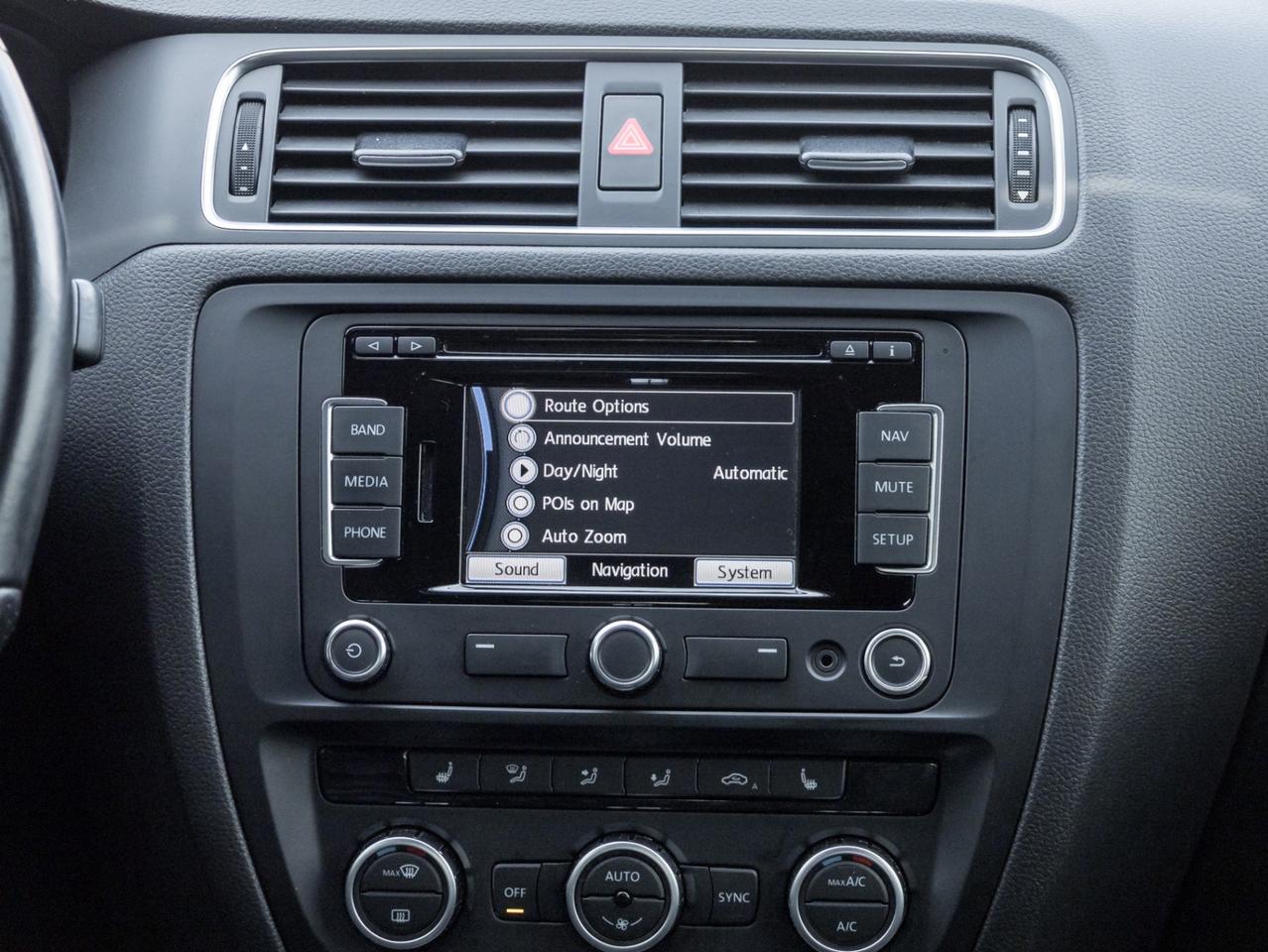 2013 Volkswagen GLI Nav, Leather, Sunroof, Manual Photo